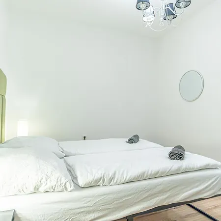 Vienna City Connect -Budget-Friendly 2Br Apartment Exterior foto