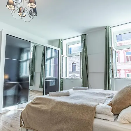 Vienna City Connect -Budget-Friendly 2Br Apartment Exterior foto